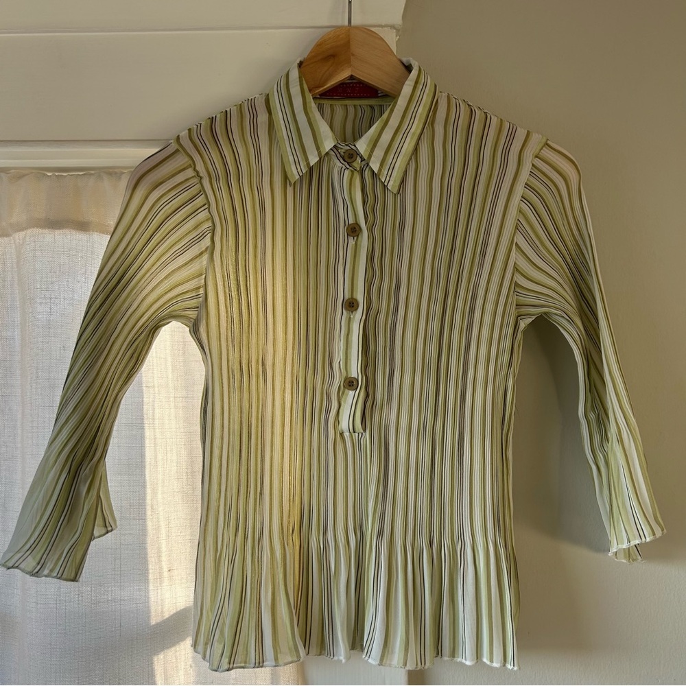 Pleated green and white top